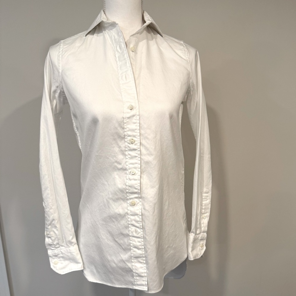 Gorgeous Ann Mashburn long Icon shirt in white poplin. Button down. Size XS.